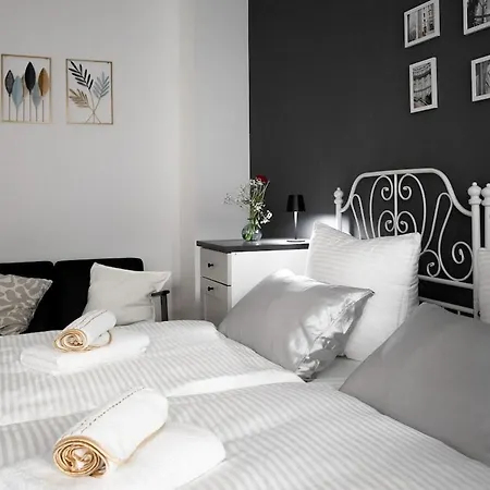 Deluxe With Balcony Near Stadium &