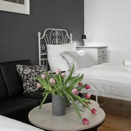 Deluxe With Balcony Near Stadium &